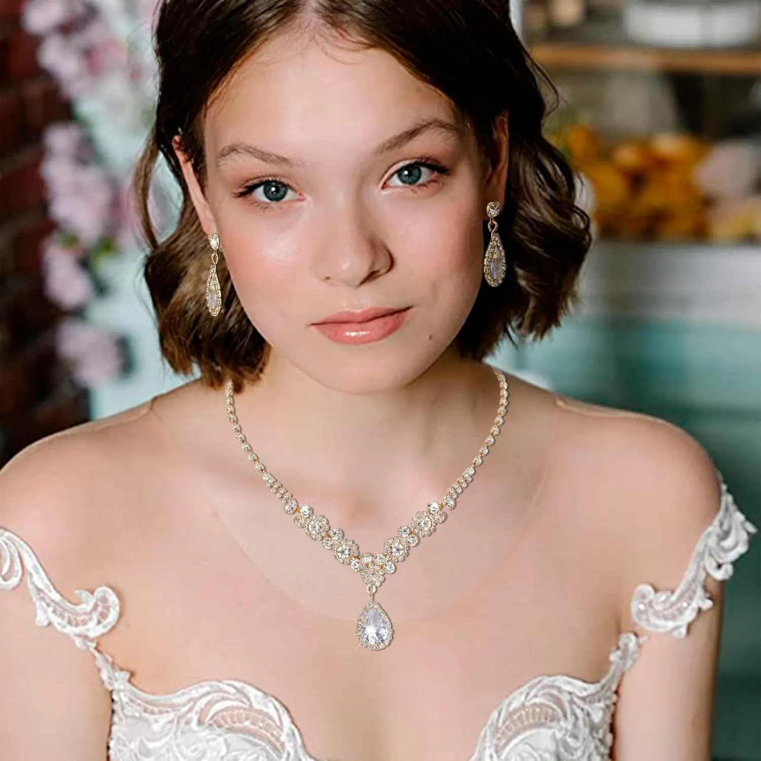 COCIDE Silver Jewelry Set for Women Crystal Tiara and Necklace Kit for Girls Rhinestone Crown Earrings Neck Accessories for Bride Wedding Birthday Party Bridal Prom Bridesmaid Dress up