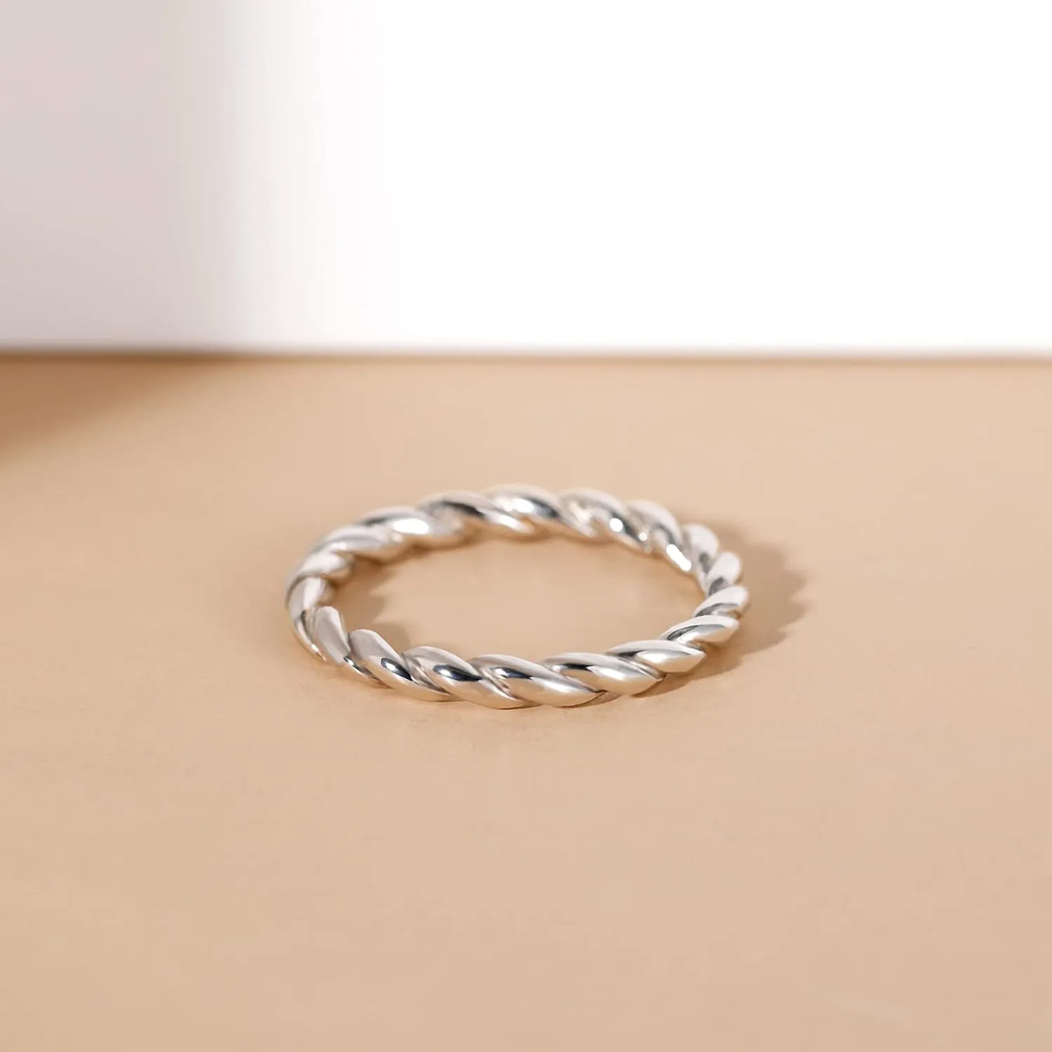 EAMTI 925 Sterling Silver Celtic Knot Ring Simple Criss Cross Infinity Wedding Band for Women Size 3-13