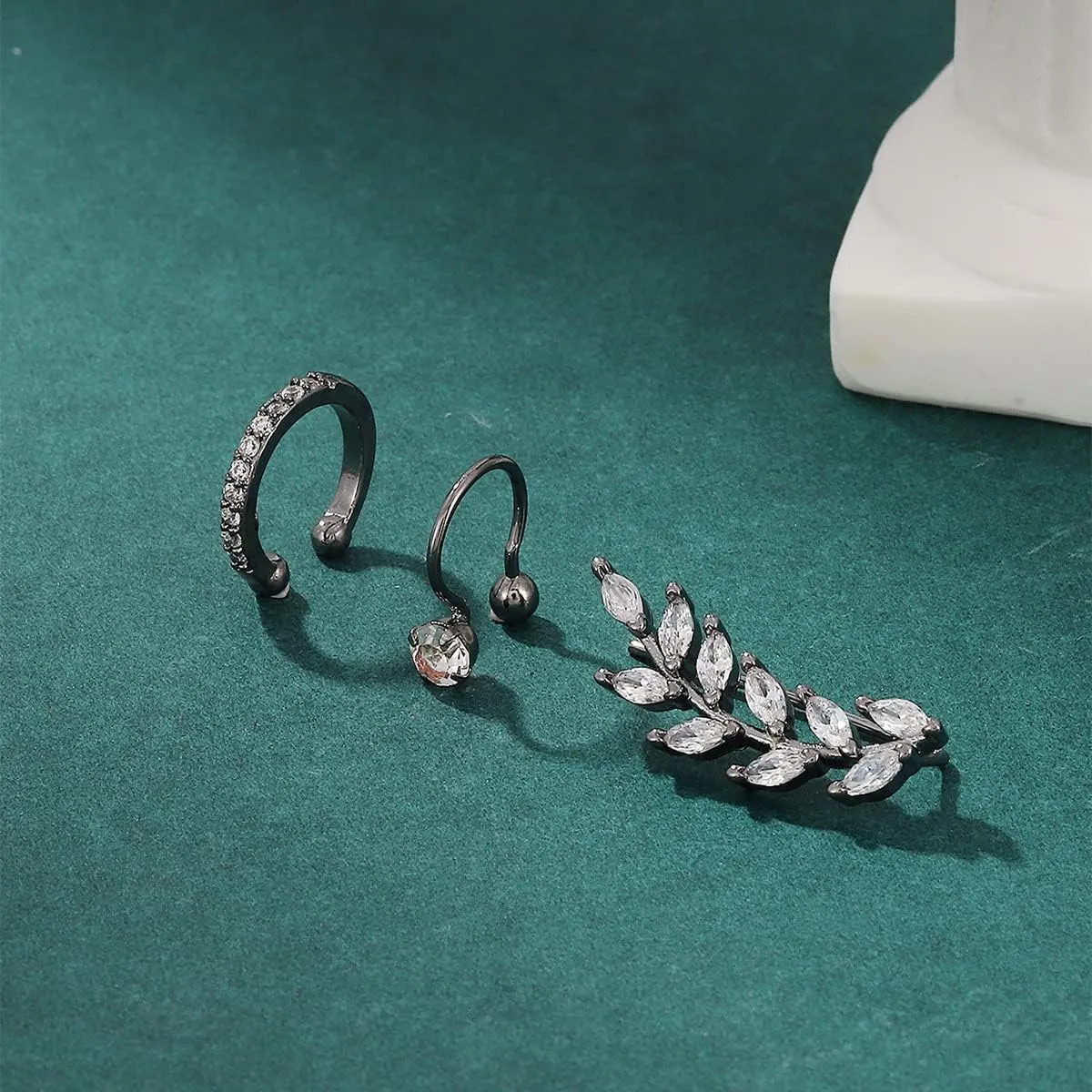 Ear Cuff Earrings for Women Ear Cuff No Pierced Earrings Leaf Ear Cuff Adjustable Sparkling Circle Ear Clip CZ Styles for Daughter Fake Earrings for Girls Birthday Valentine's Day Gifts