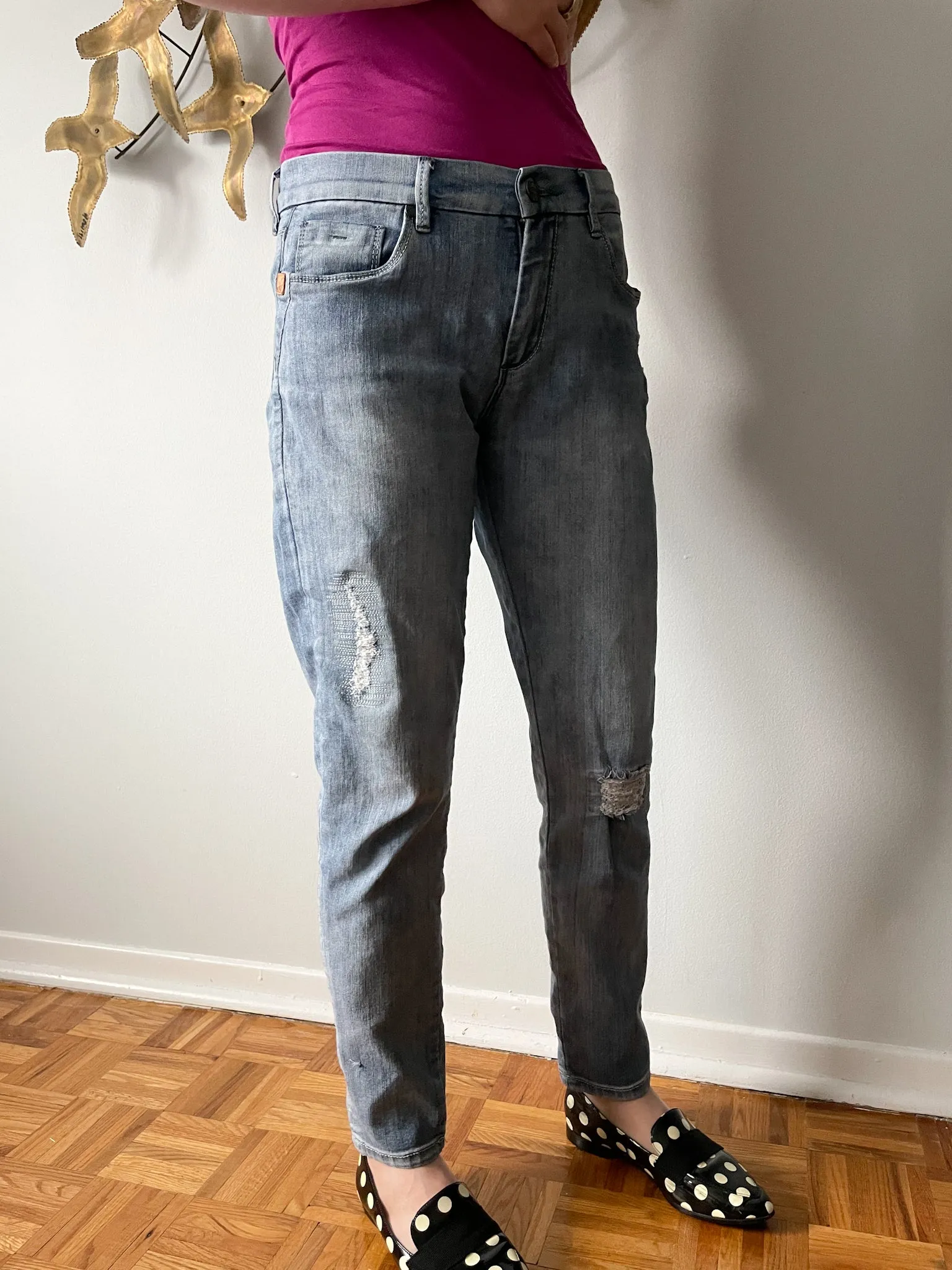 Lola Jeans Camille Distressed Light Wash Mid Rise Ankle Stretch Jeans - Size 8