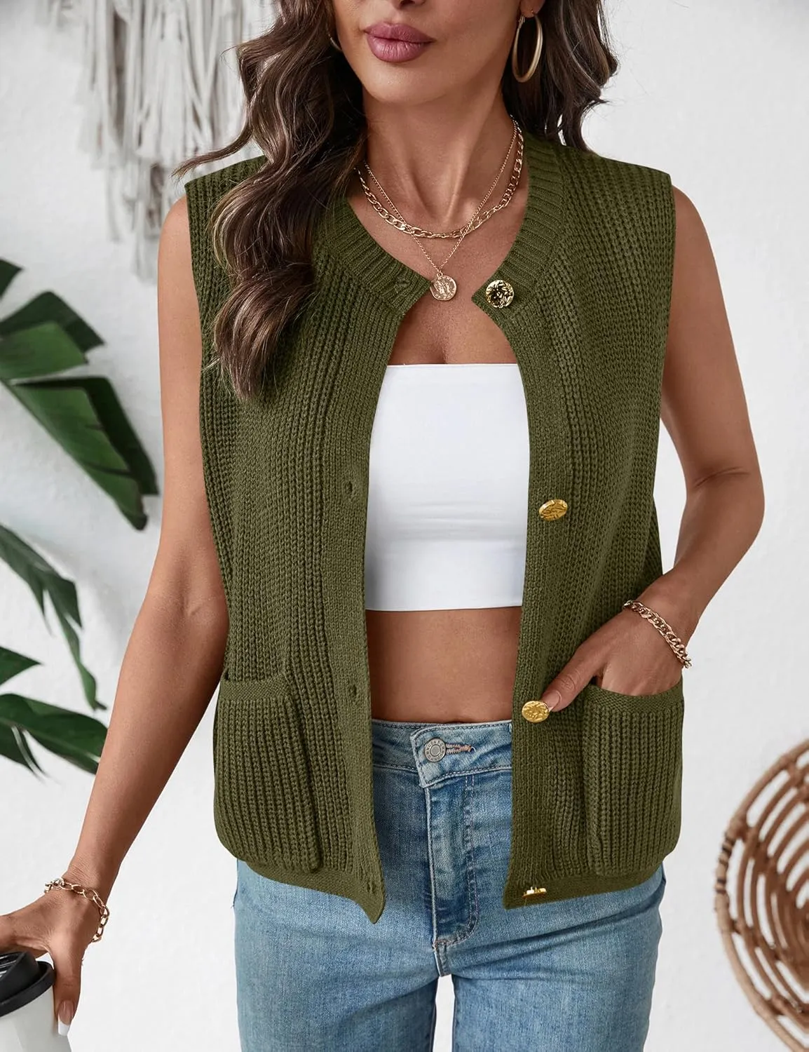 LUYAA Womens Sleeveless Sweater Vest Crochet Chunky Button Down Cardigan Vests Tops 2025 Trendy Summer Casual Outfits