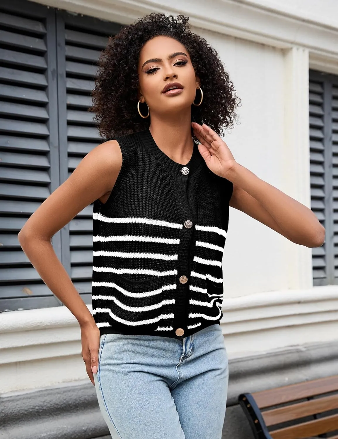 LUYAA Womens Sleeveless Sweater Vest Crochet Chunky Button Down Cardigan Vests Tops 2025 Trendy Summer Casual Outfits