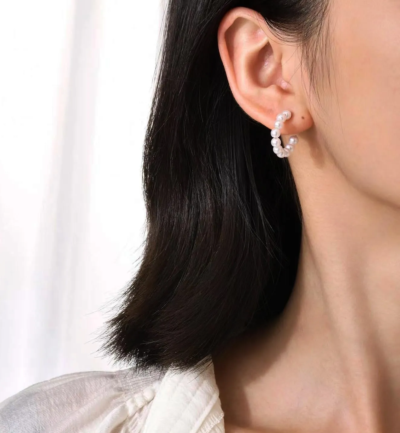 Pearl Earrings for Woman Gold Dangle Aesthetic Dainty Pearl Drop Earrings for Woman Gift and Wedding