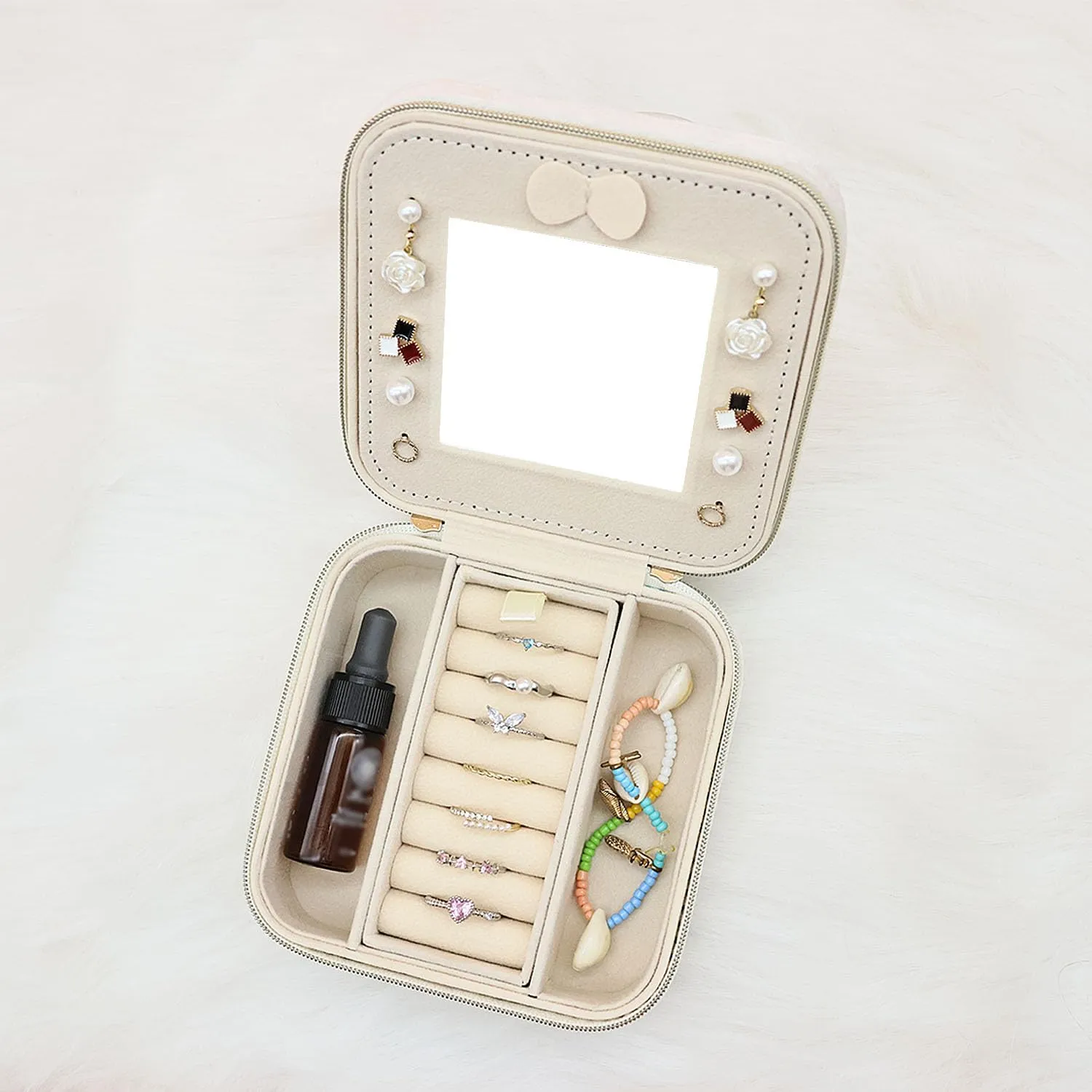Travel Jewelry Organizer Small Jewelry Box With Mirror, Velvet Jewelry Travel Case for Women, Mini Jewelry Box for Girls Necklace Ring Earrings (Beige)
