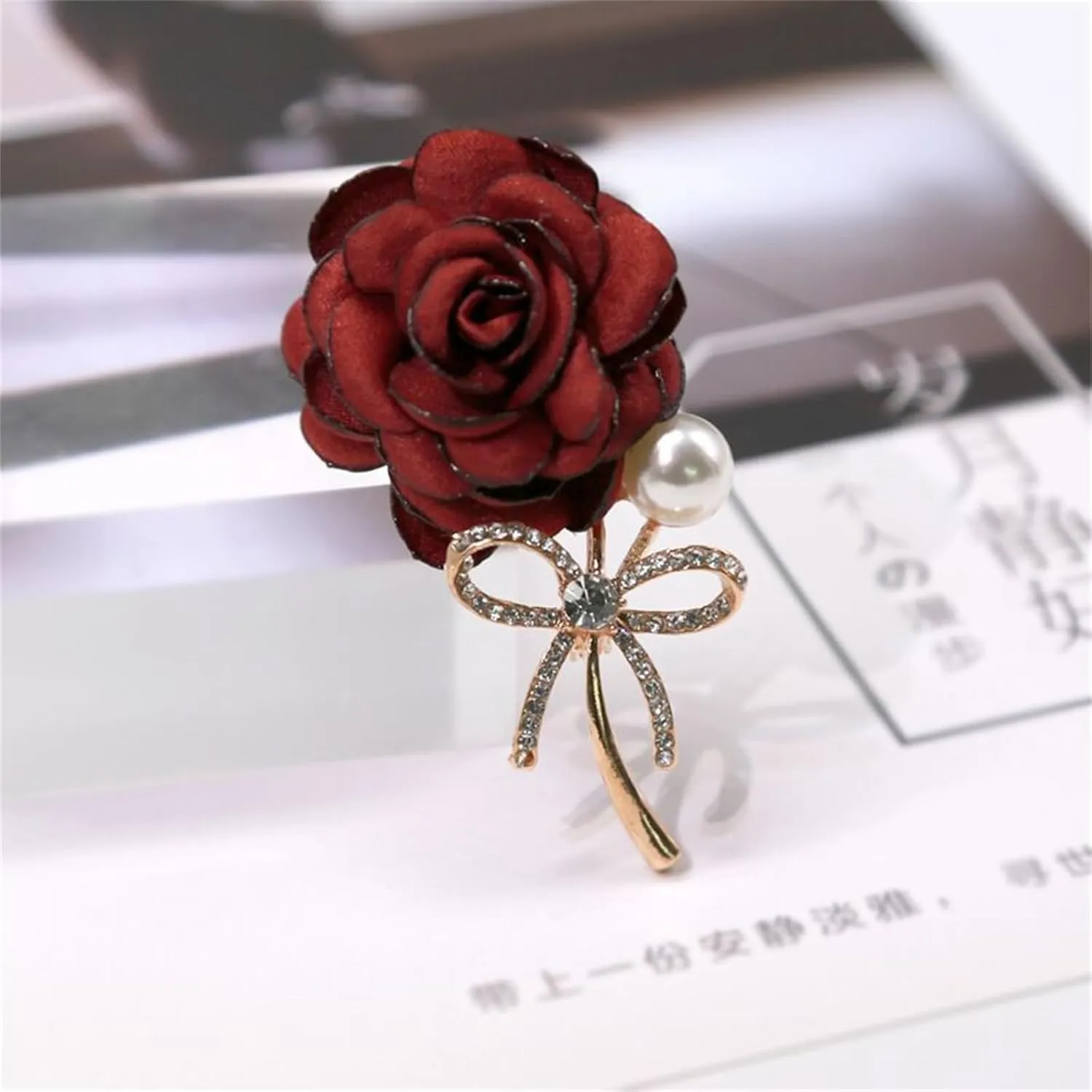 WCRAZYE Elegant Rose Flower Brooch Pin for Women Men Wedding Party Gentleman's Essentials Handmade Crystal Pearl Fabric Flower Lapel Pin Dress Suit Accessories Boutonniere Ideas Gift Valentine's Day