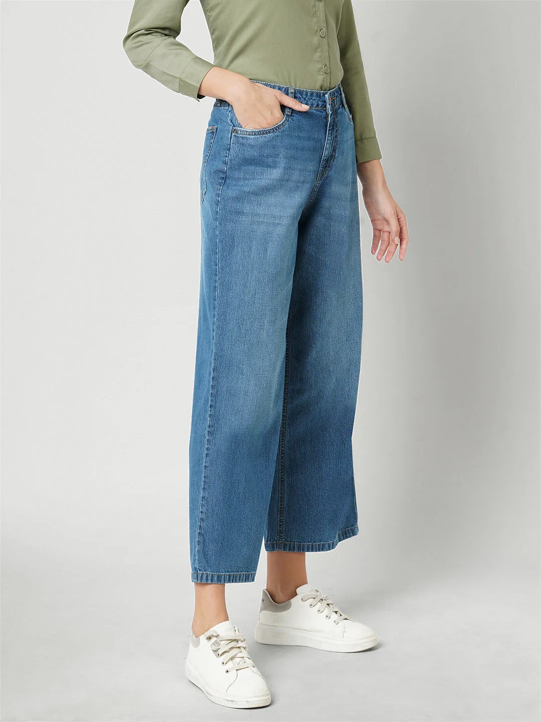 Women Mid-Rise Wide Leg Jeans