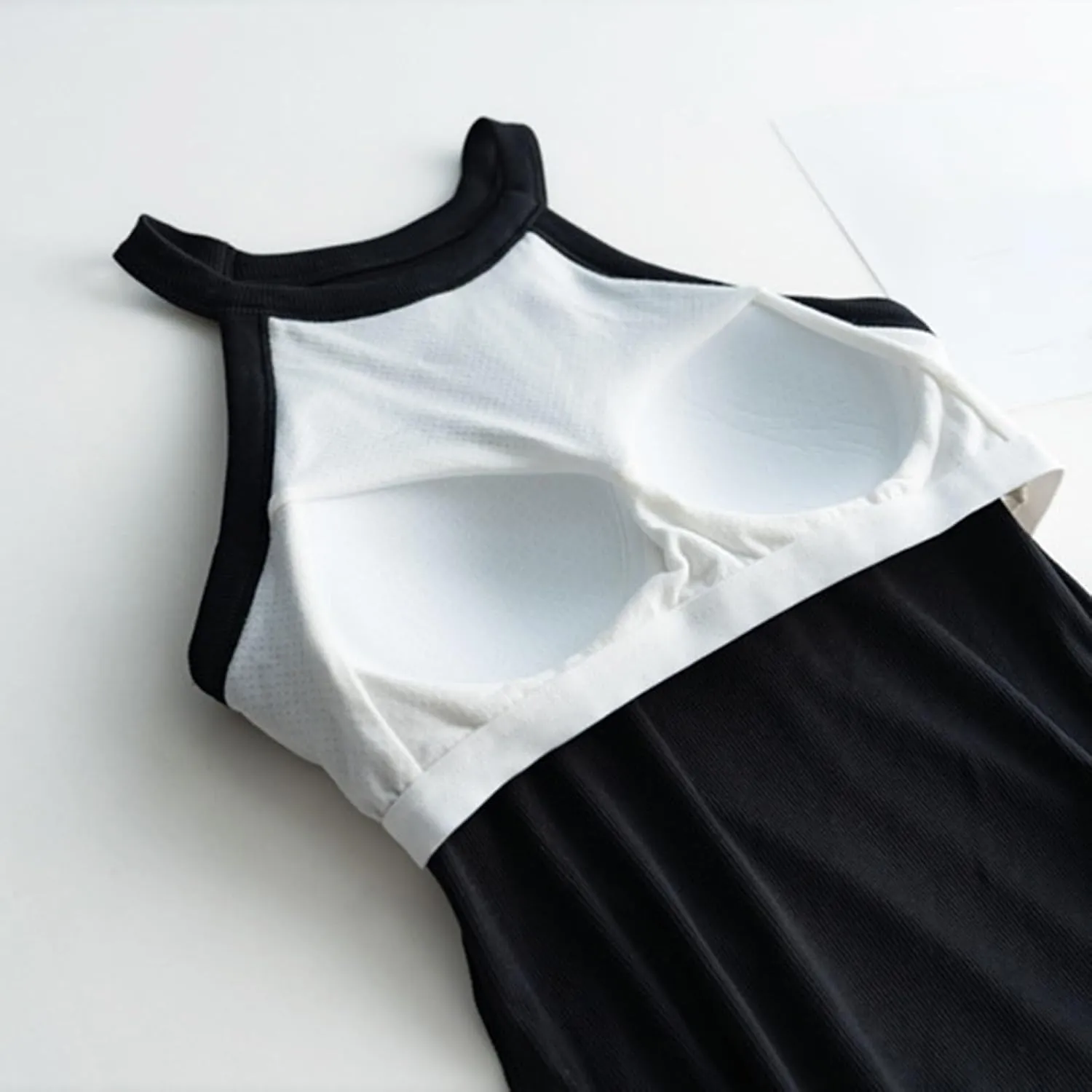 Women Tank Tops with Built in Bras Sleeveless Racerback Casual Basic Ribbed Shirts High Neck Slim Fit Tops