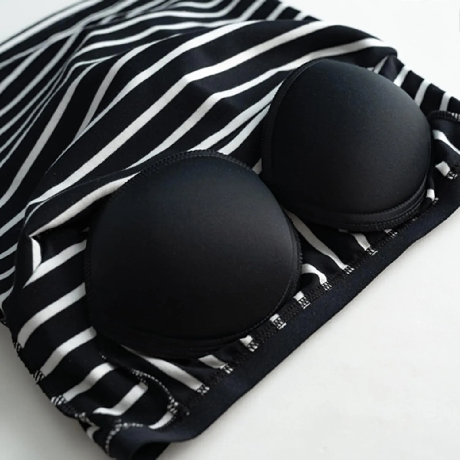 Women Tank Tops with Built in Bras Sleeveless Racerback Casual Basic Ribbed Shirts High Neck Slim Fit Tops