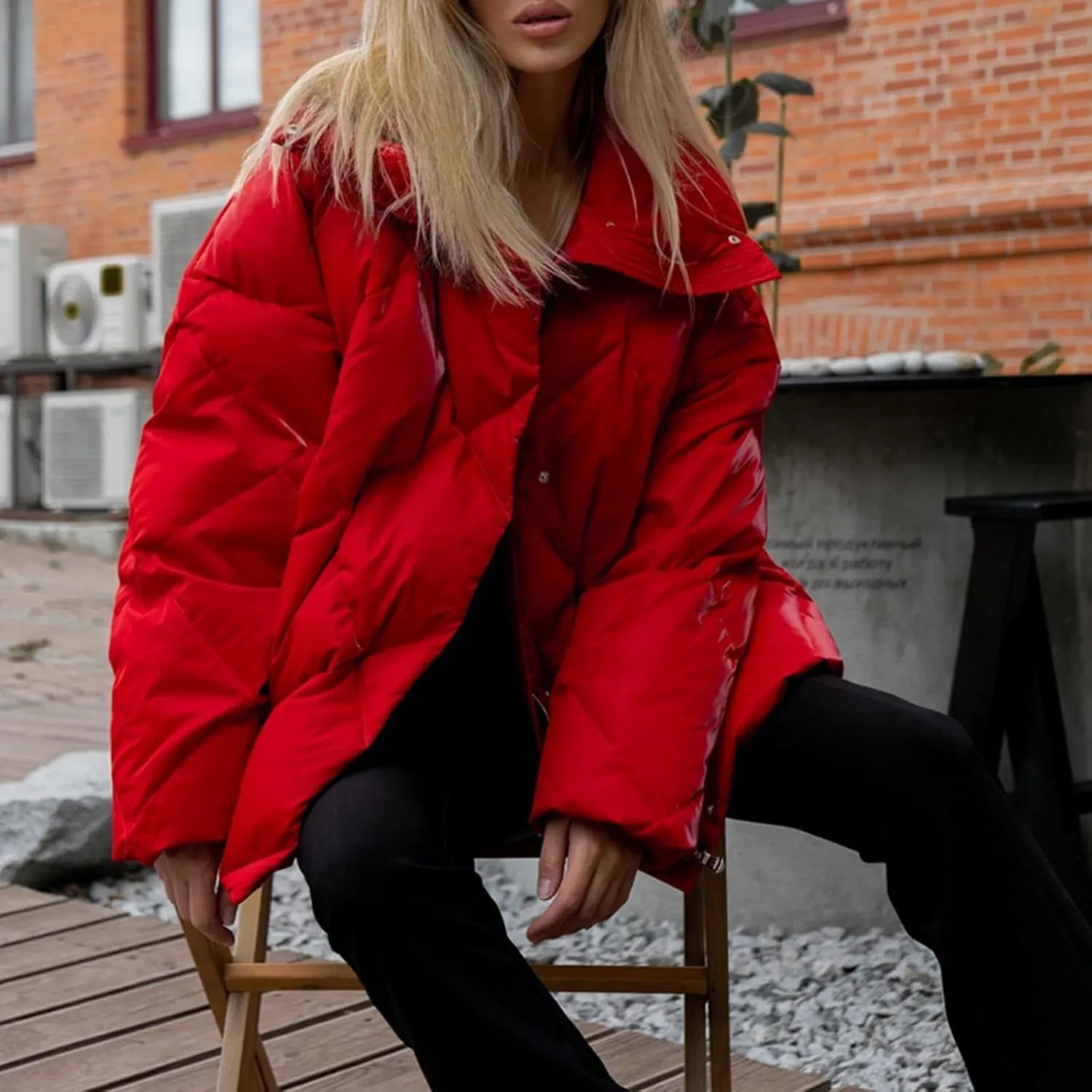 Women's Quilted Jacket Glossy Turn Down Collar Casual Outerwear for Fall & Winter Medium Coat
