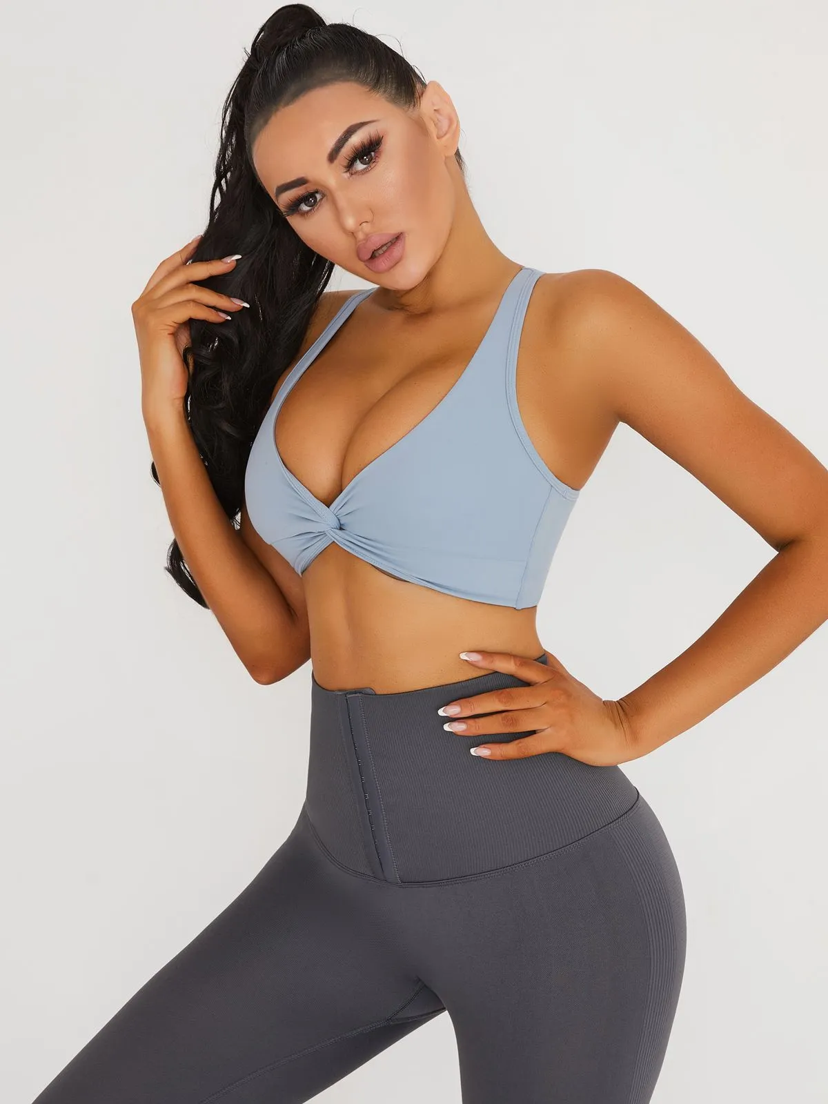 ZASUWA Female V-neck Beauty Back Sports  Sports Bras Black Bra